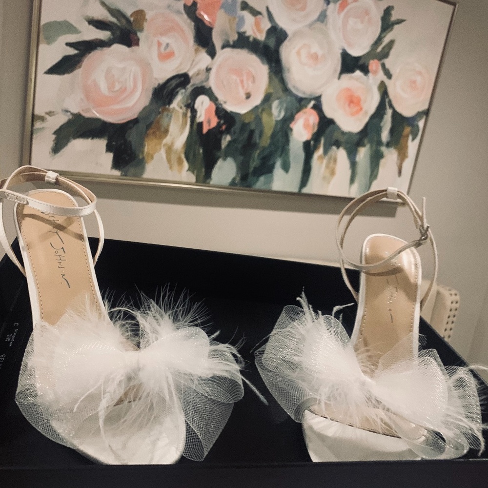 Betsey Johnson women’s size 8.5